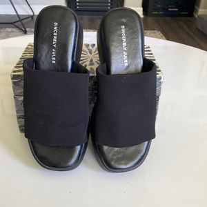 Comfort Platform Sandals